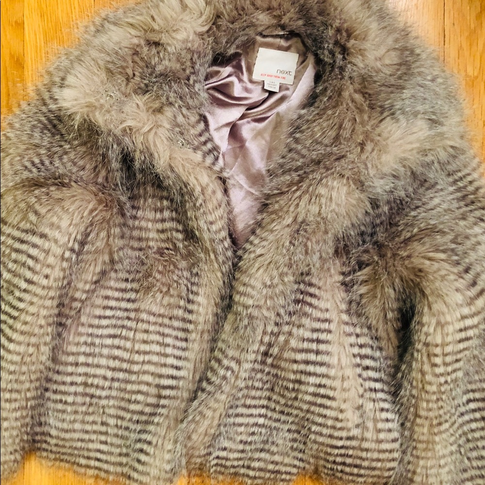 Girls fur coat size 128 cm 7-8 yrs